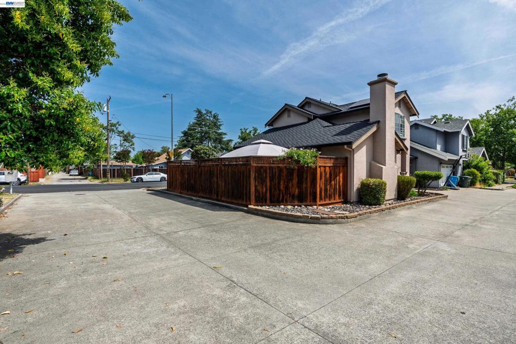 7691 Church Street B Property Photo 2