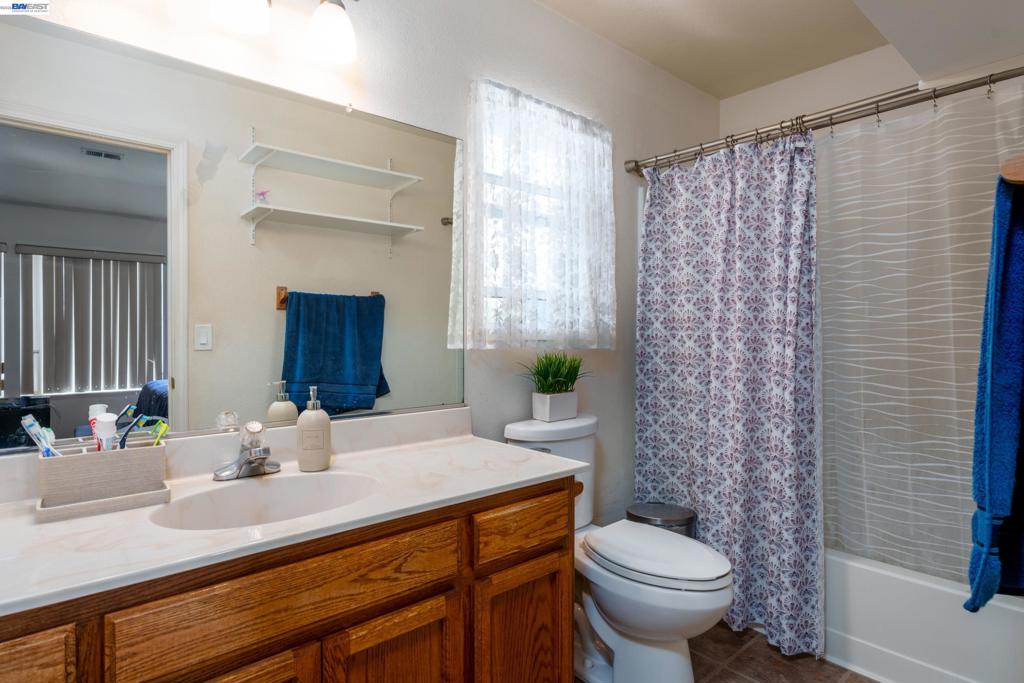 7691 Church Street B Property Photo 8