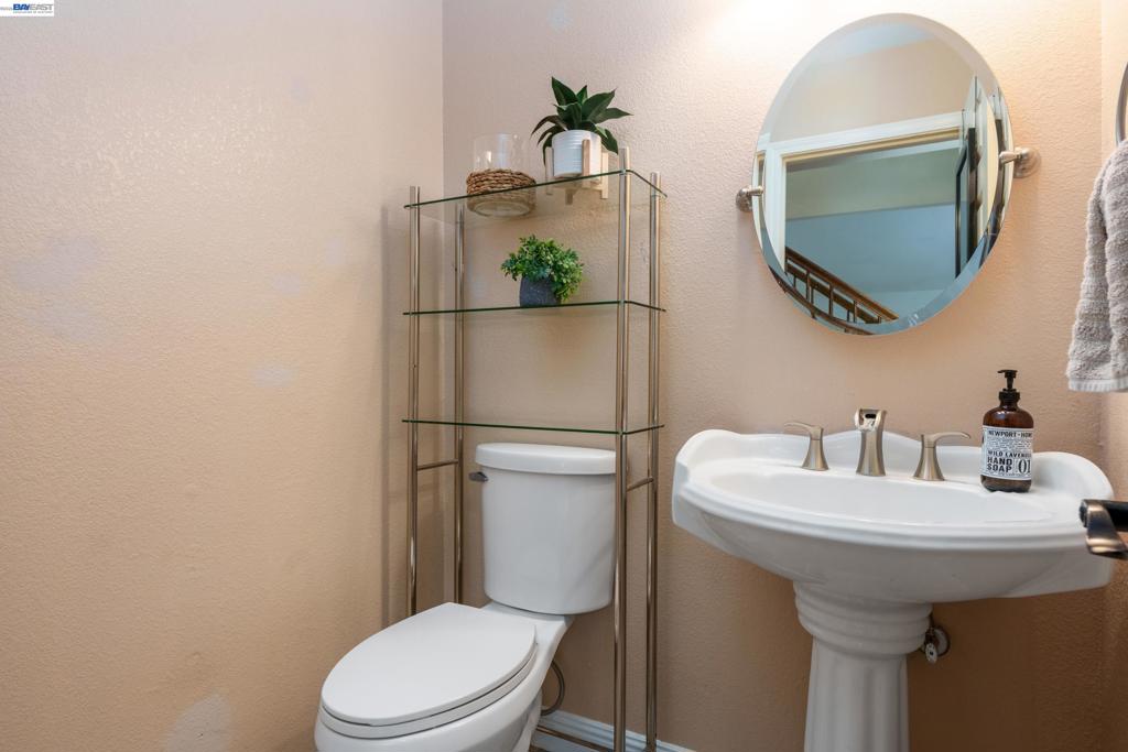 7691 Church Street B Property Photo 15
