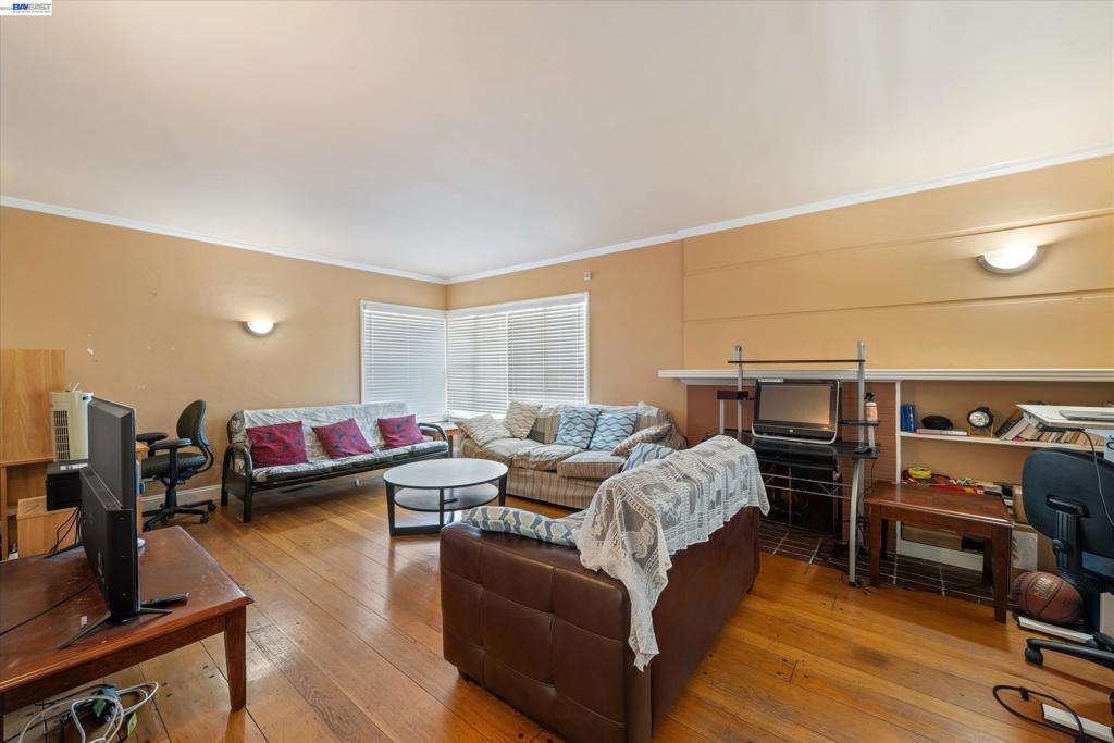 3521 Pierson Street Property Photo 5