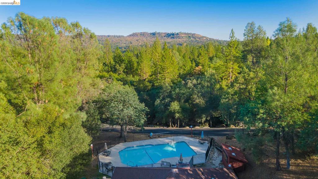 19015 Apple Valley Dr Property Photo 36