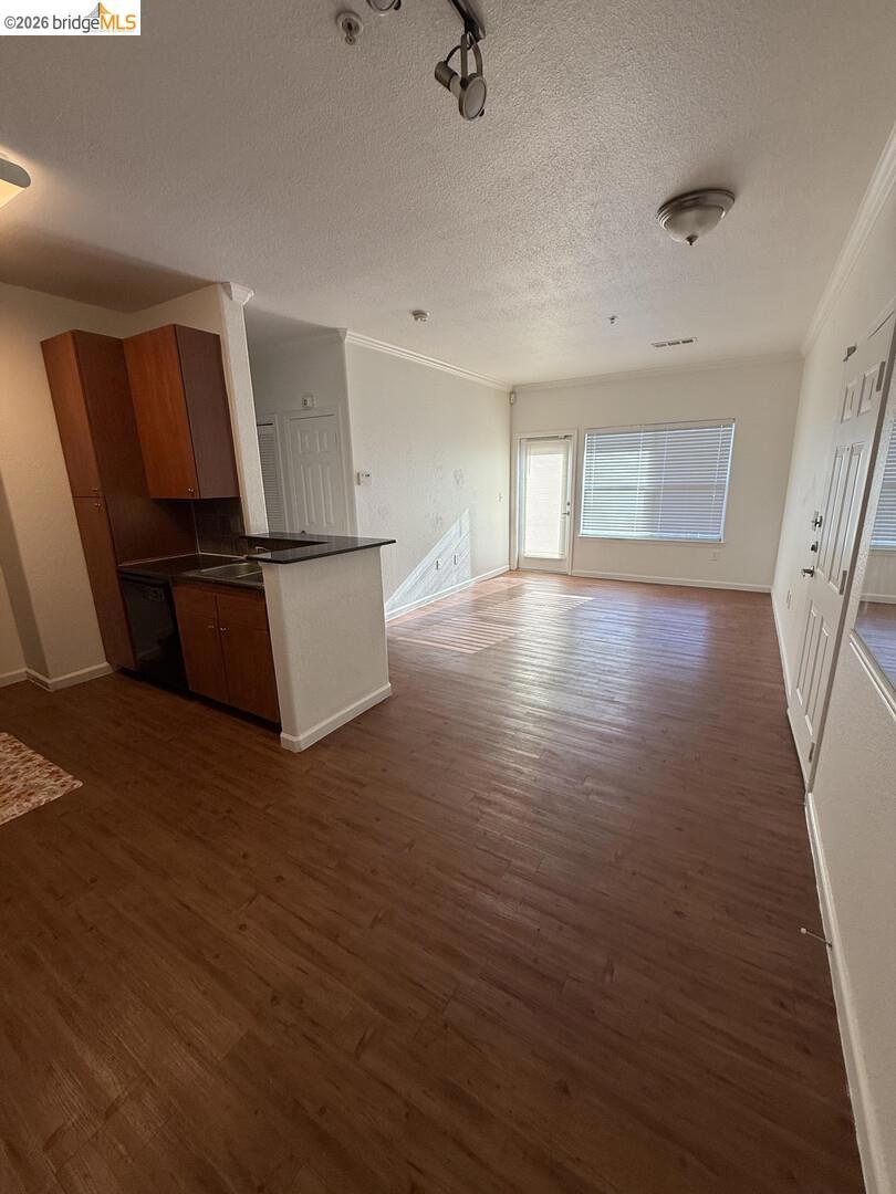 8434 Walerga Rd Apt 315 Property Photo 10