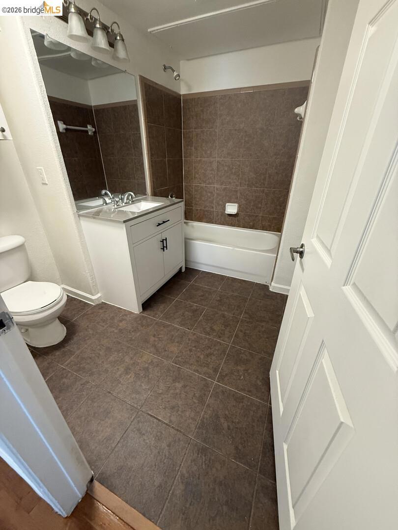 8434 Walerga Rd Apt 315 Property Photo 15