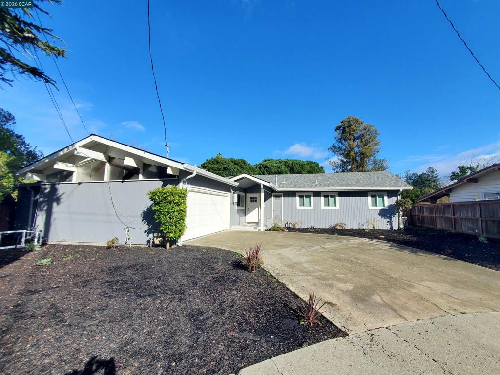 2420 Tomar Ct Property Photo 2