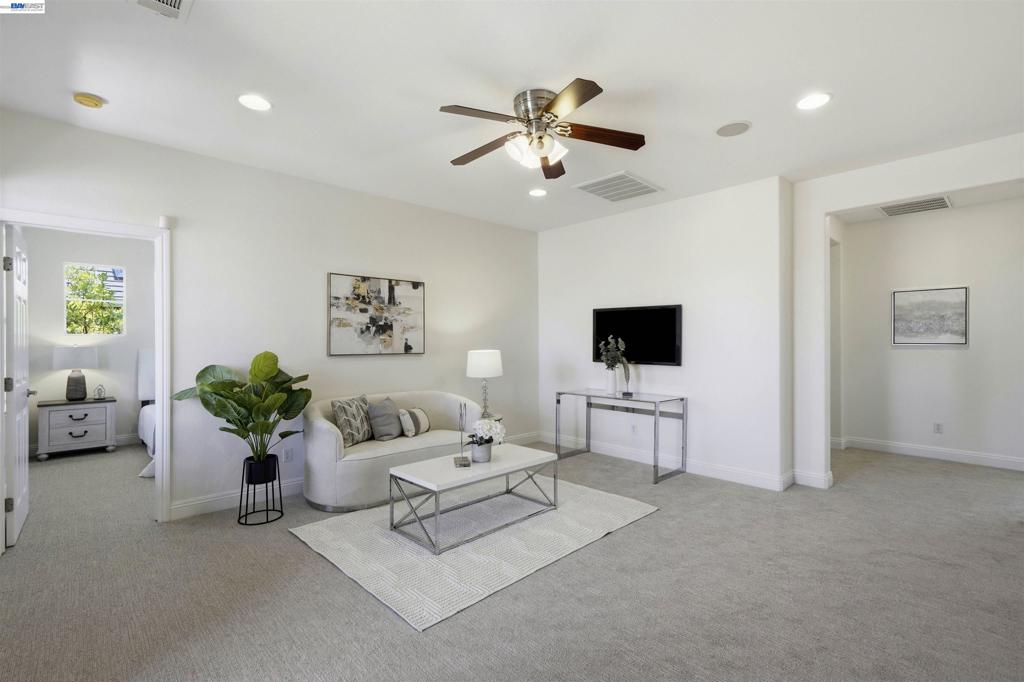 3923 Jamie Place Property Photo 29
