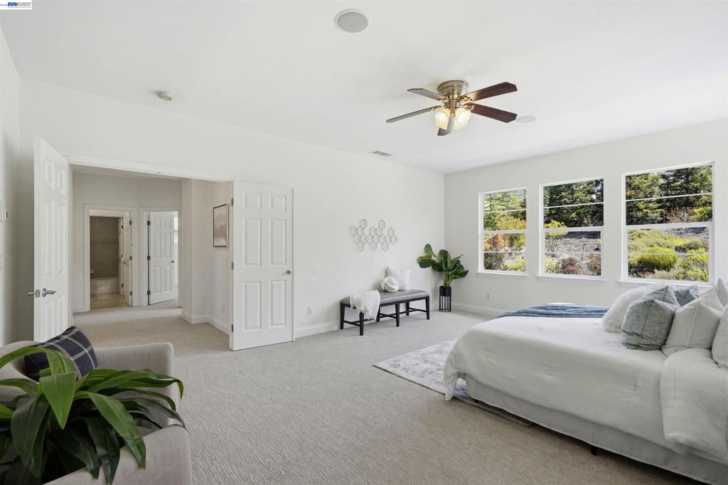 3923 Jamie Place Property Photo 45