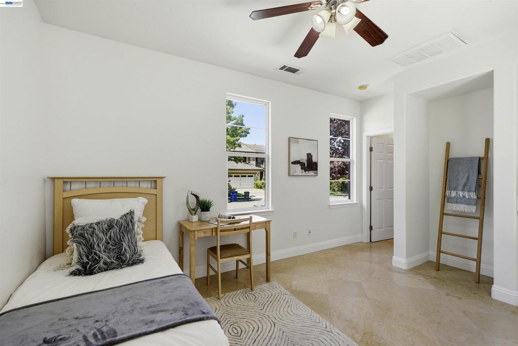 3923 Jamie Place Property Photo 47