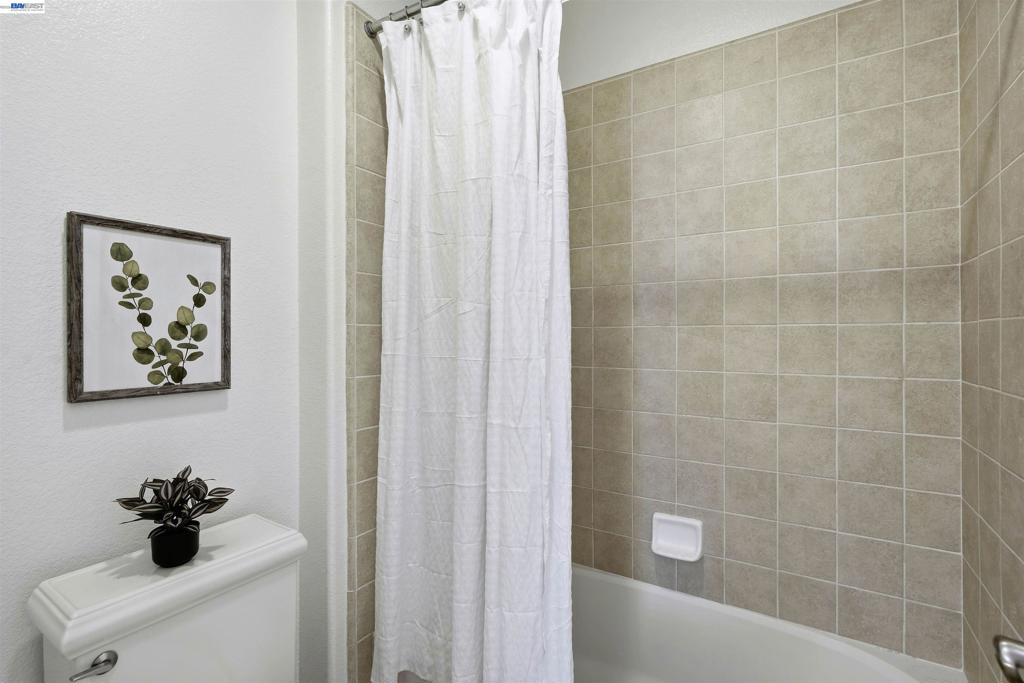 3923 Jamie Place Property Photo 55