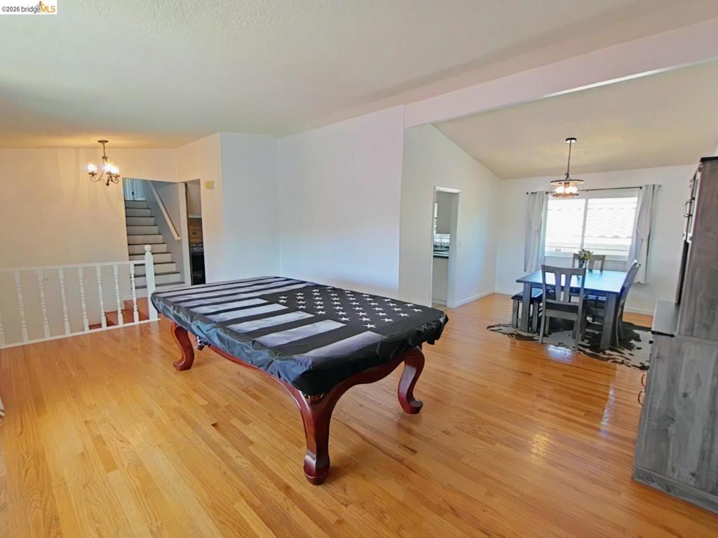 1612 Geyser Cir Property Photo 4