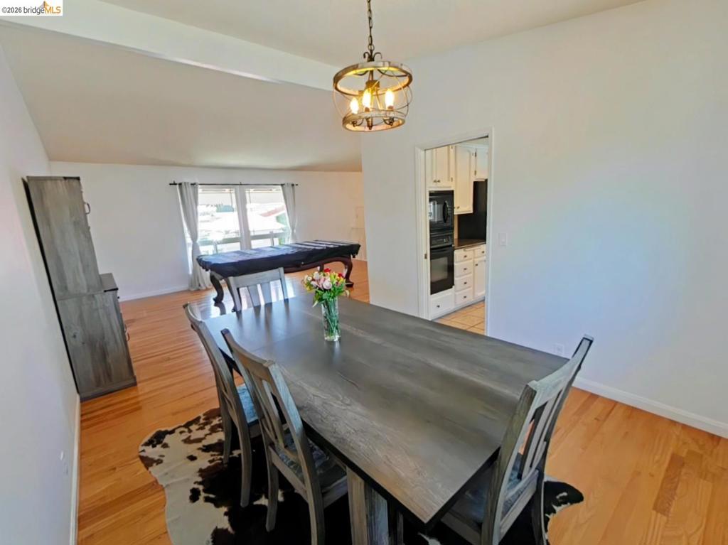 1612 Geyser Cir Property Photo 5