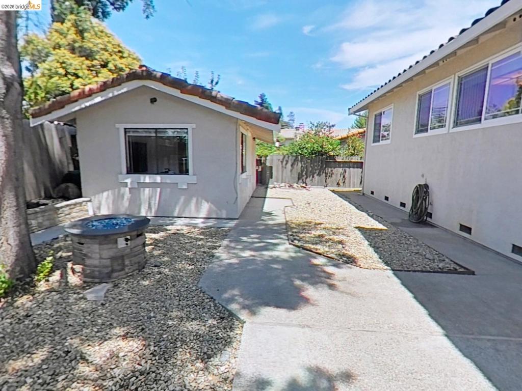 1612 Geyser Cir Property Photo 45