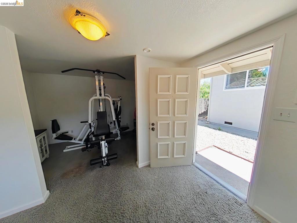 1612 Geyser Cir Property Photo 46