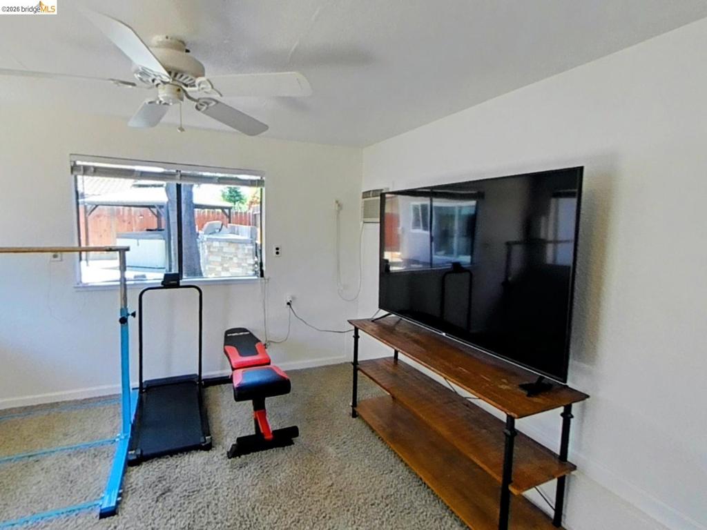 1612 Geyser Cir Property Photo 47