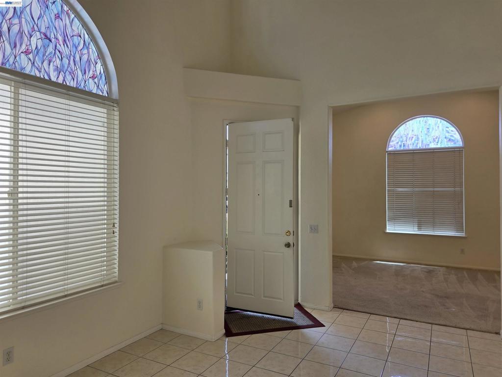 132 Citrine Ct Property Photo 5