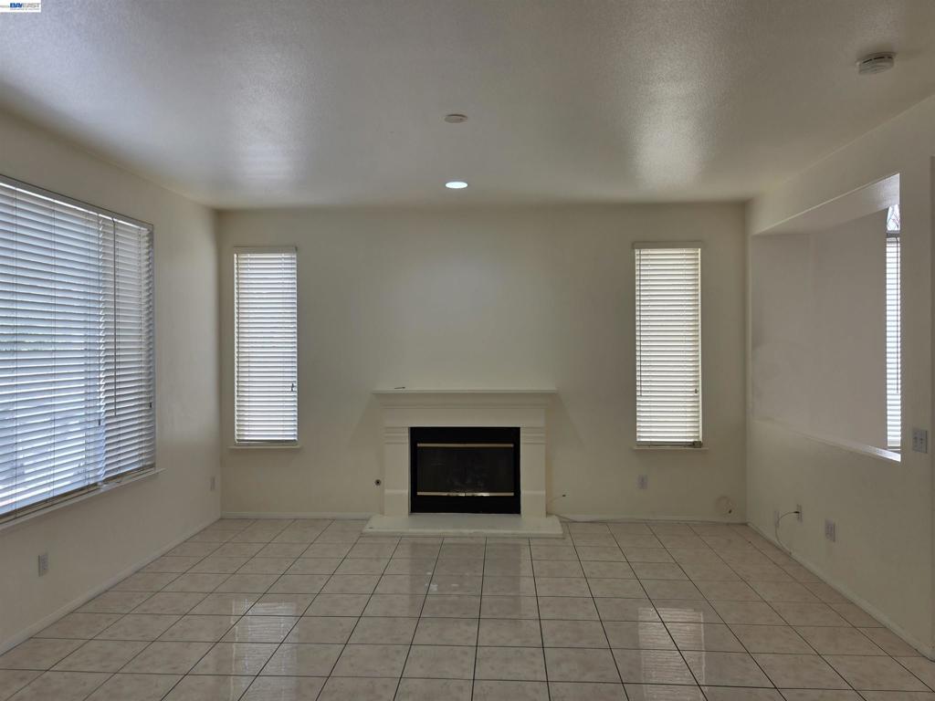 132 Citrine Ct Property Photo 7