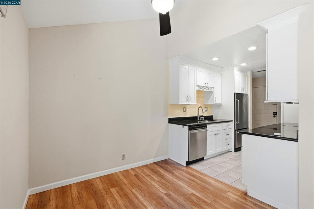 775 Center Ave Property Photo 3
