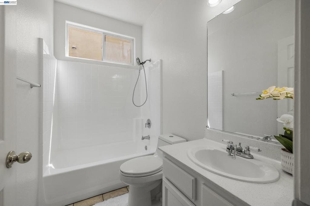530 Spalding St Property Photo 16