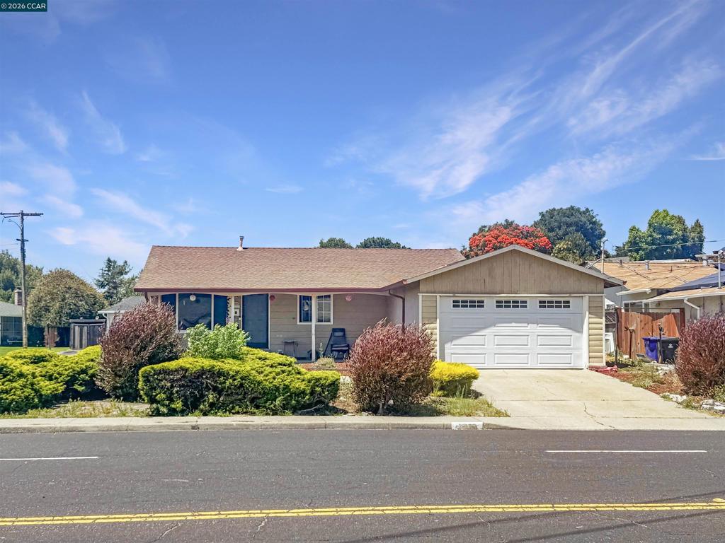 2838 Tara Hills Dr Property Photo 1