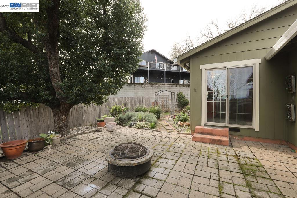 3345 Oakwood Place Property Photo 12