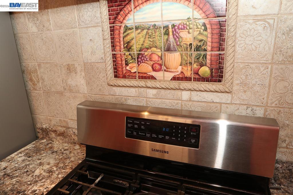 3345 Oakwood Place Property Photo 29