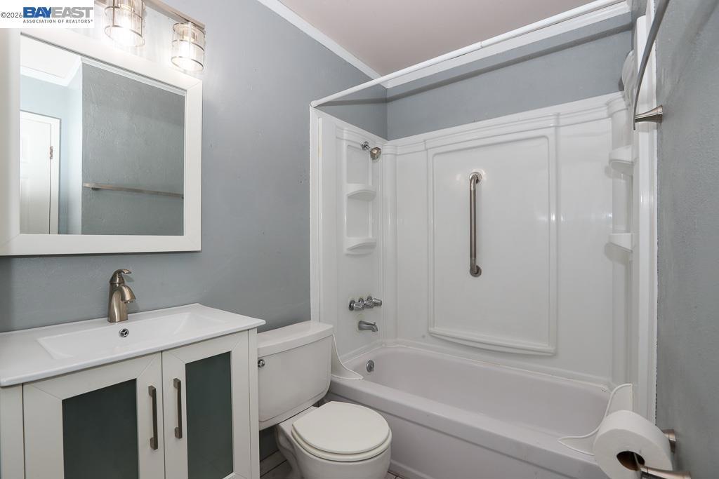 3345 Oakwood Place Property Photo 31