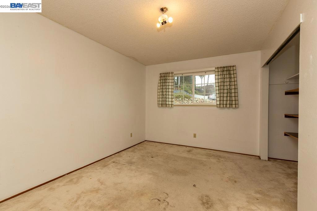 3345 Oakwood Place Property Photo 33