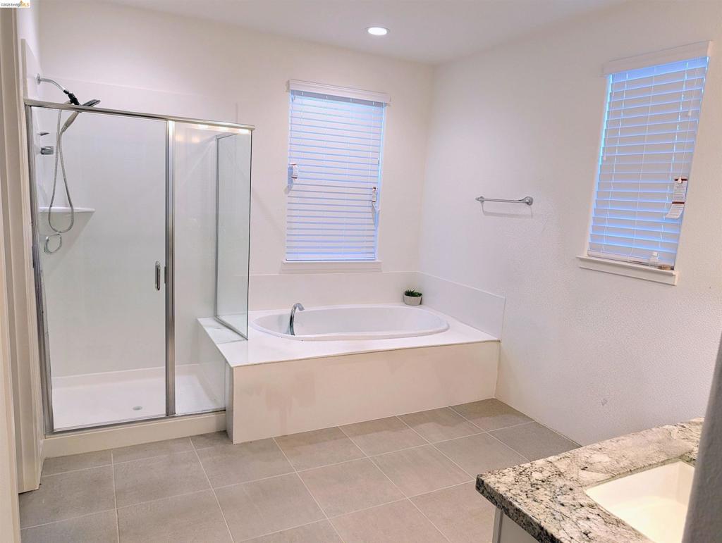 103 E Vince St Property Photo 19