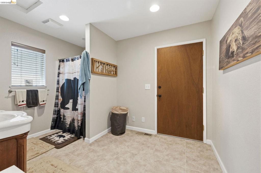 24255 Black Oak Ct Property Photo 25