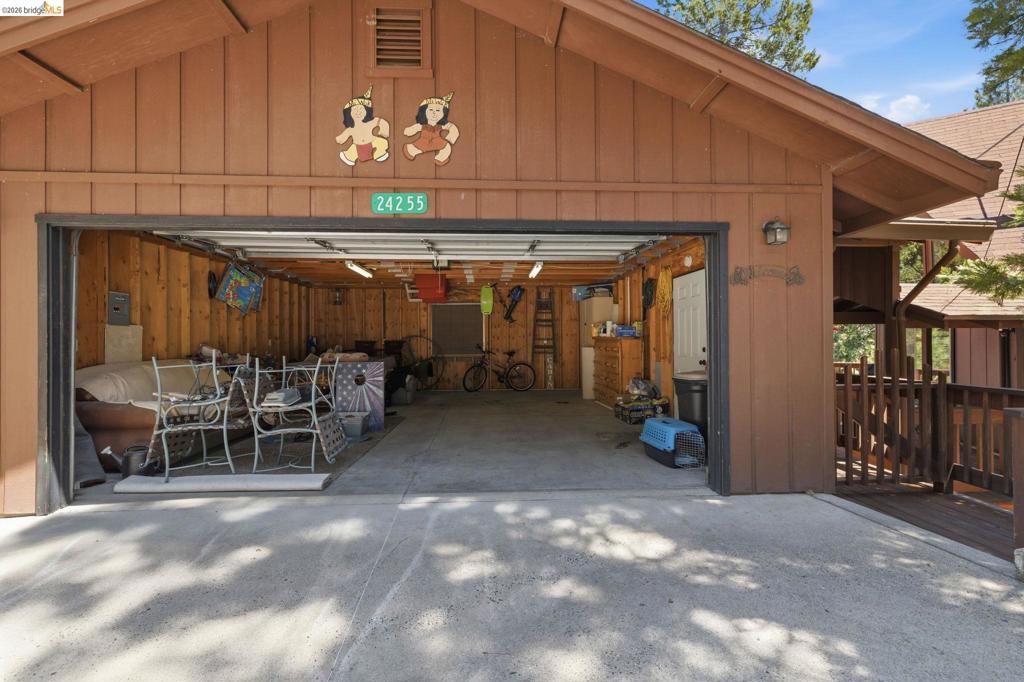 24255 Black Oak Ct Property Photo 52
