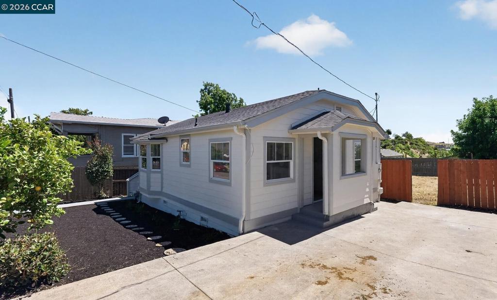 427 Grant Street Property Photo 2