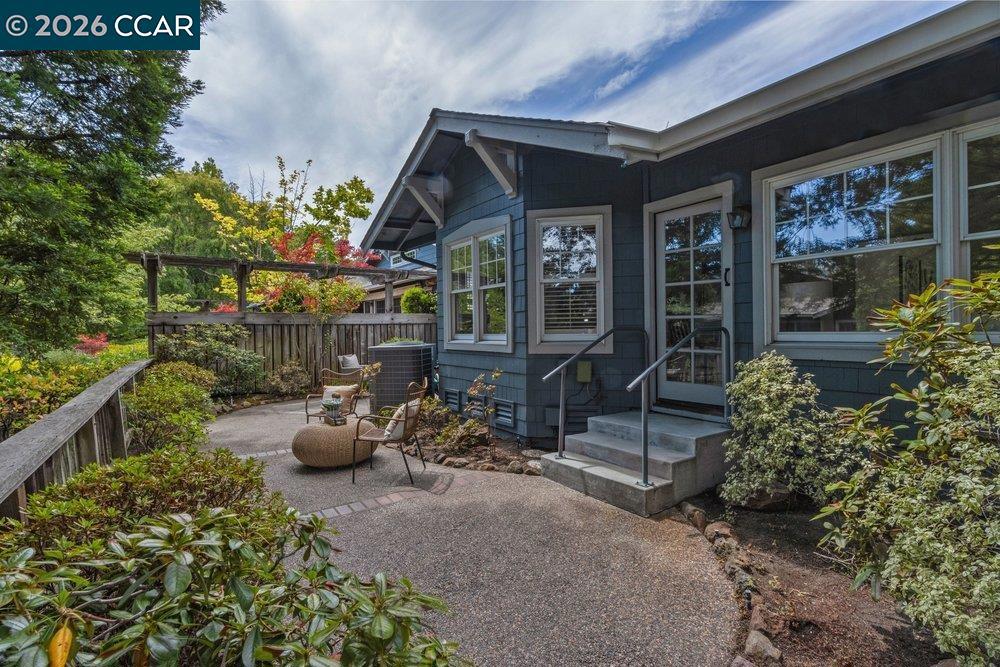 1901 Lakeshire Dr Property Photo 33