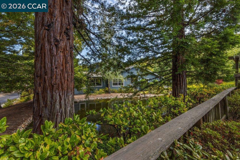 1901 Lakeshire Dr Property Photo 36