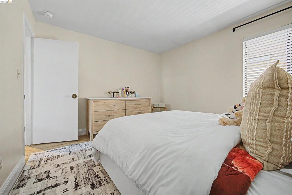 2125 Northwood Circle H Property Photo 5