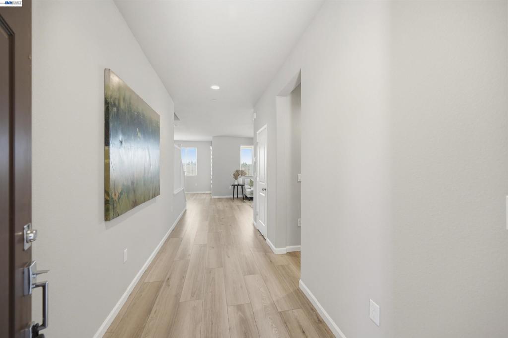 200 De Bord Dr Property Photo 3