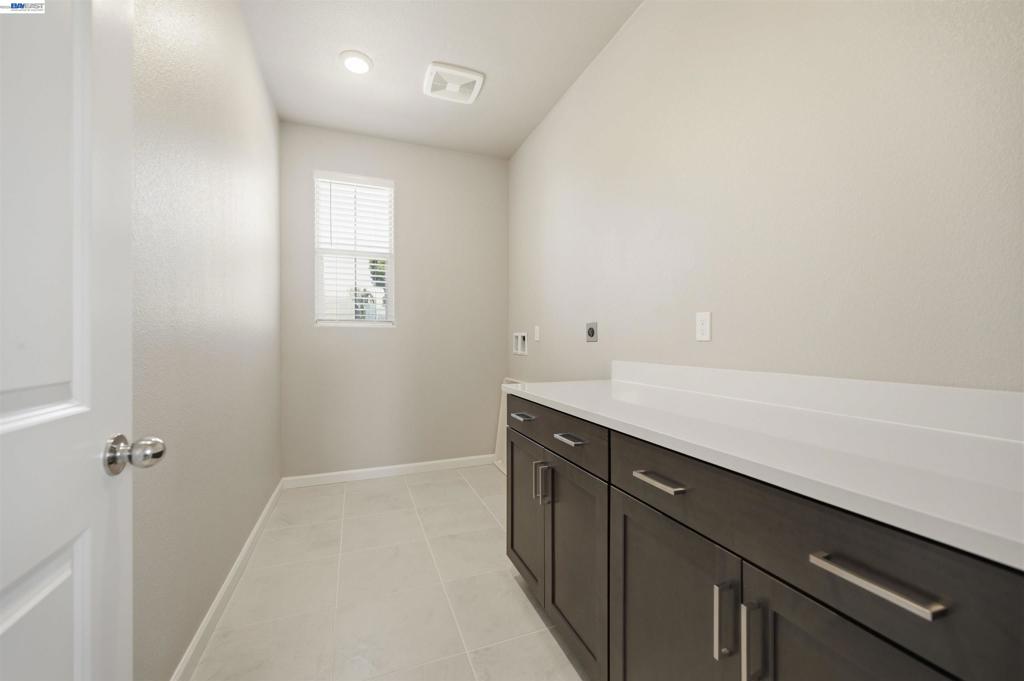 200 De Bord Dr Property Photo 48