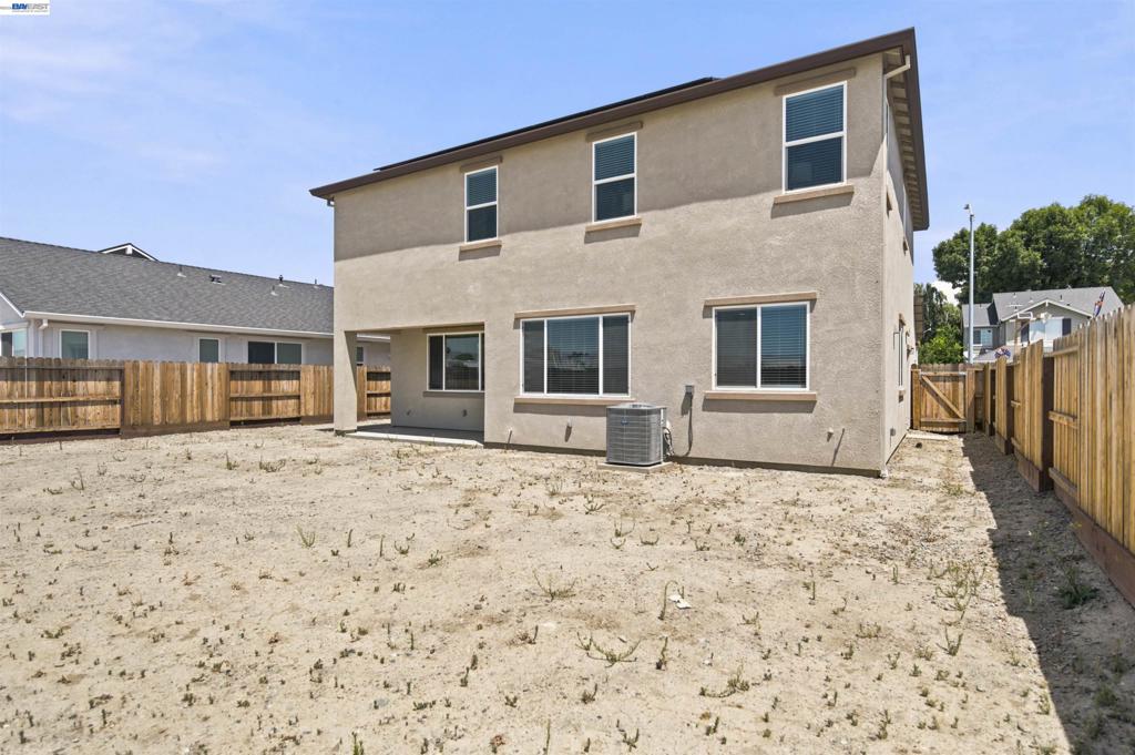 200 De Bord Dr Property Photo 51