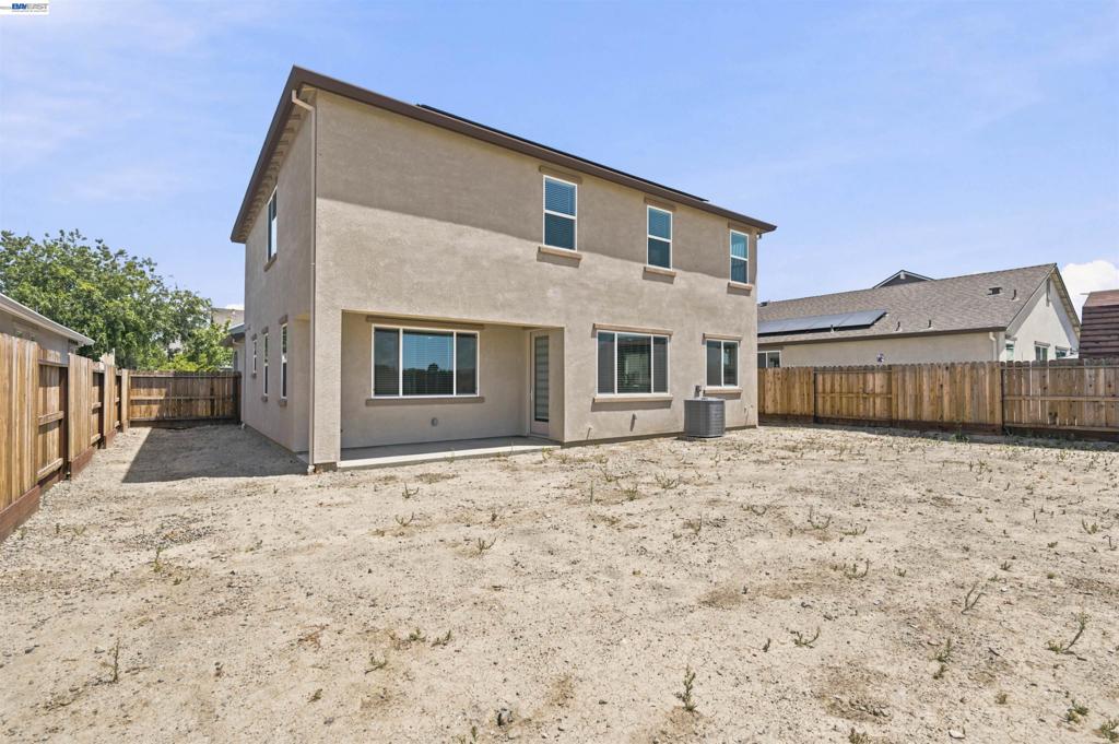 200 De Bord Dr Property Photo 53
