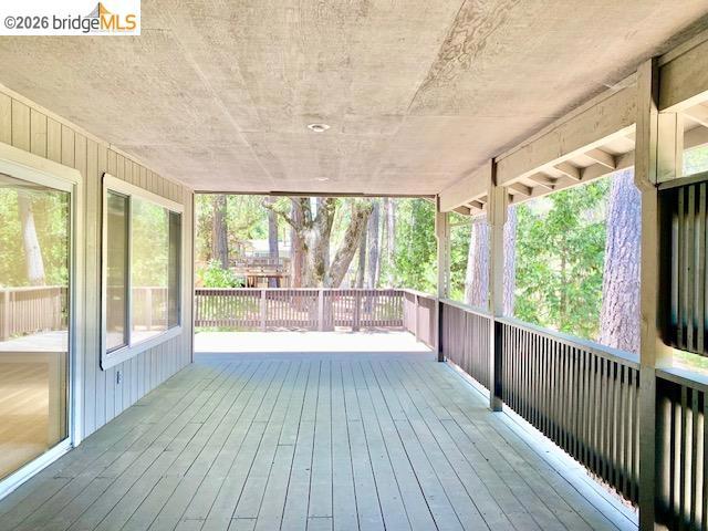 19502 Grizzly Circle Property Photo 24