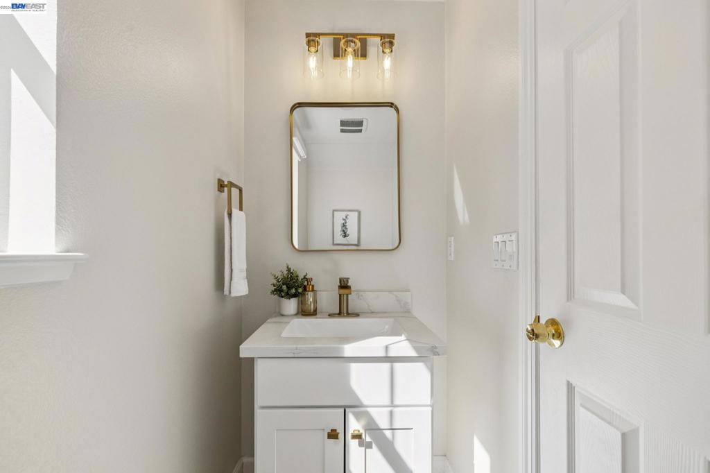 34102 Zaner Way Property Photo 15