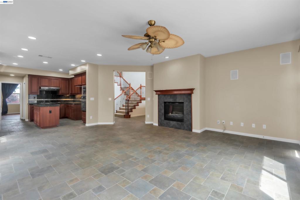 2630 Annette Ct Property Photo 5