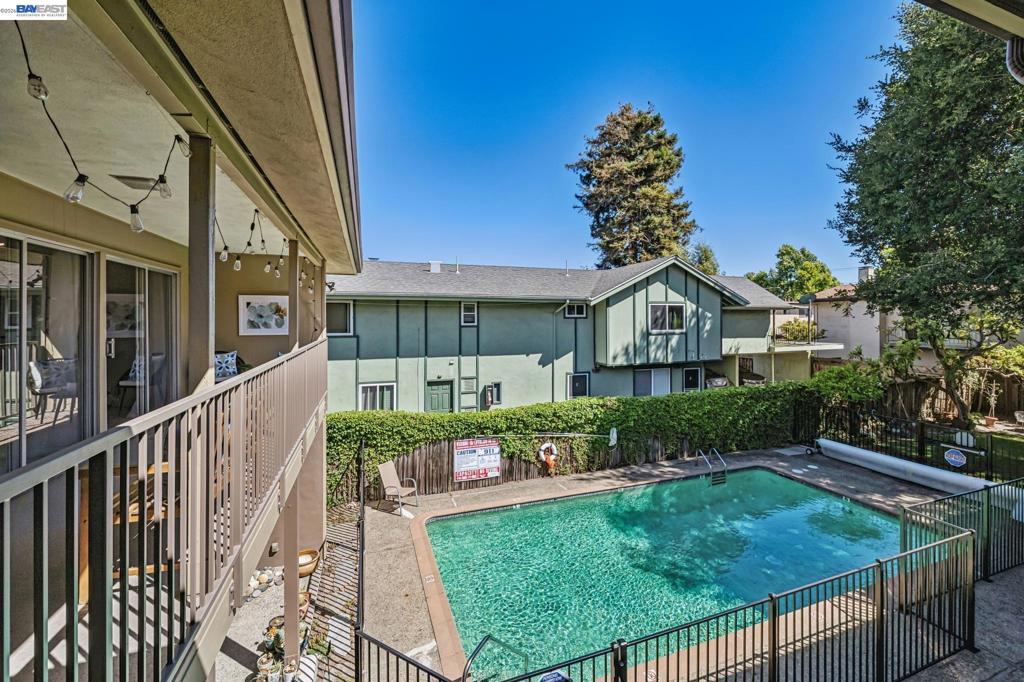 1500 Alameda D Property Photo 2