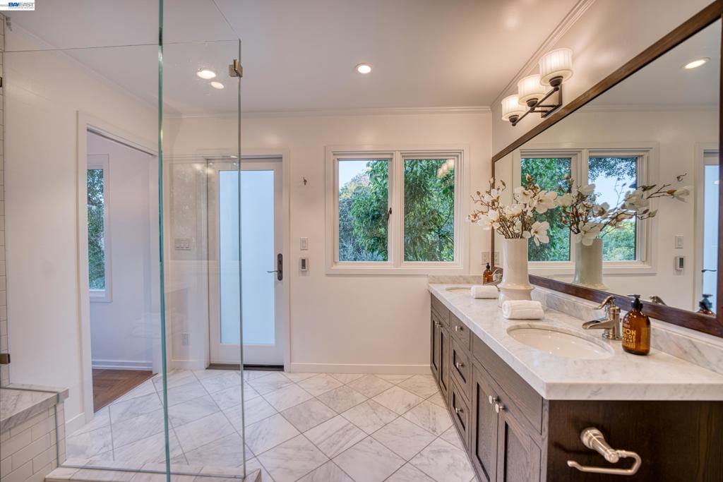 140 Sheridan Way Property Photo 33
