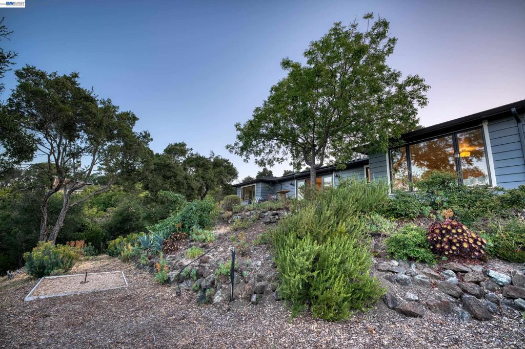 140 Sheridan Way Property Photo 64