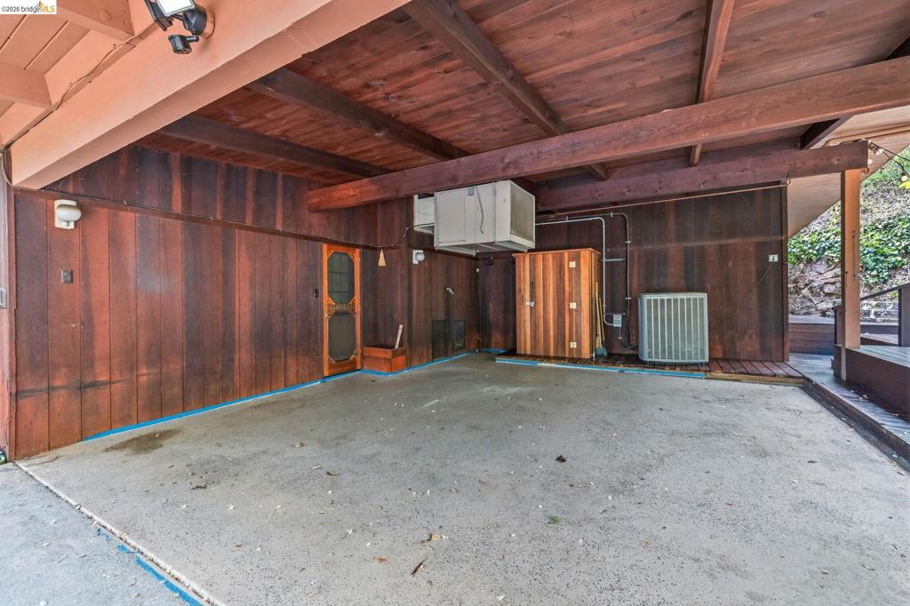 488 E Jackson St Property Photo 31