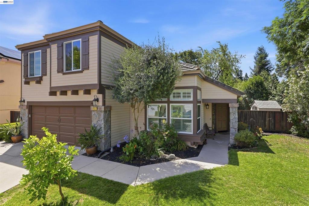 1577 Silverwood Ct