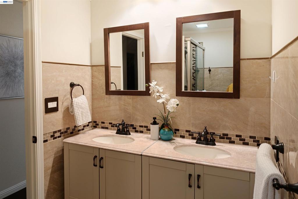 1577 Silverwood Ct Property Photo 41