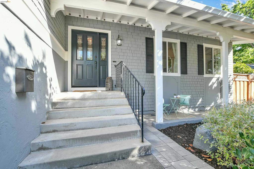 2622 Breton Pl Property Photo 3