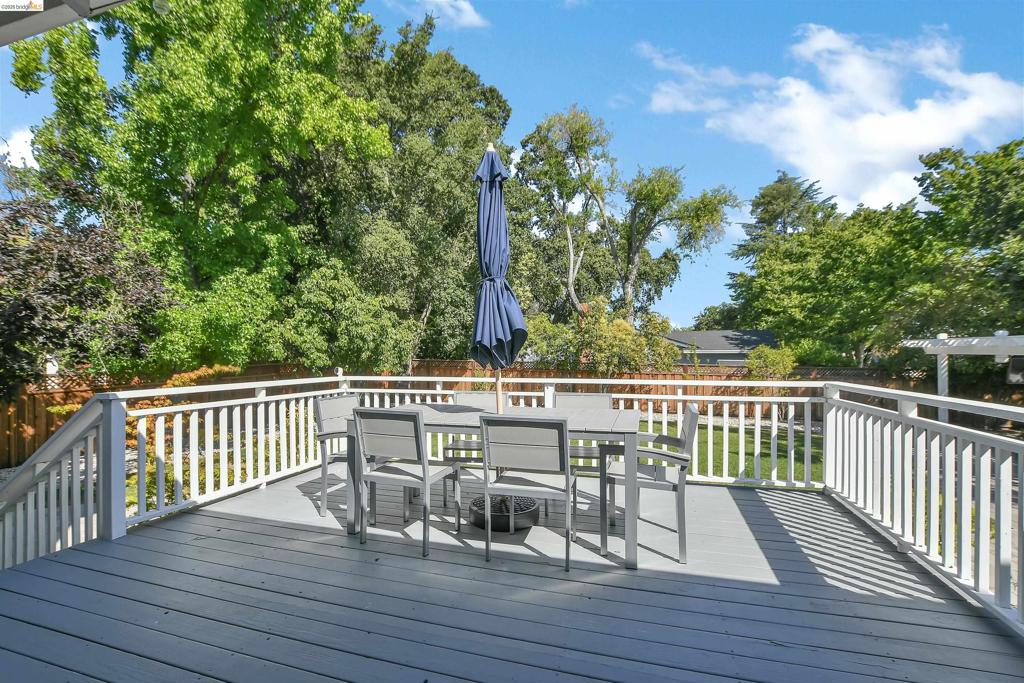 2622 Breton Pl Property Photo 27