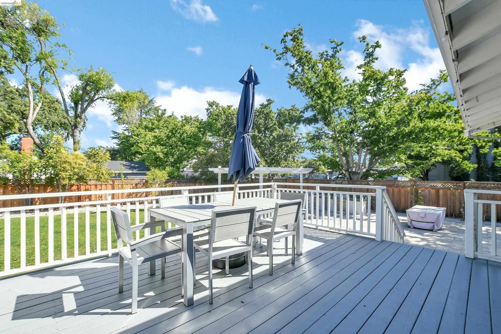 2622 Breton Pl Property Photo 28
