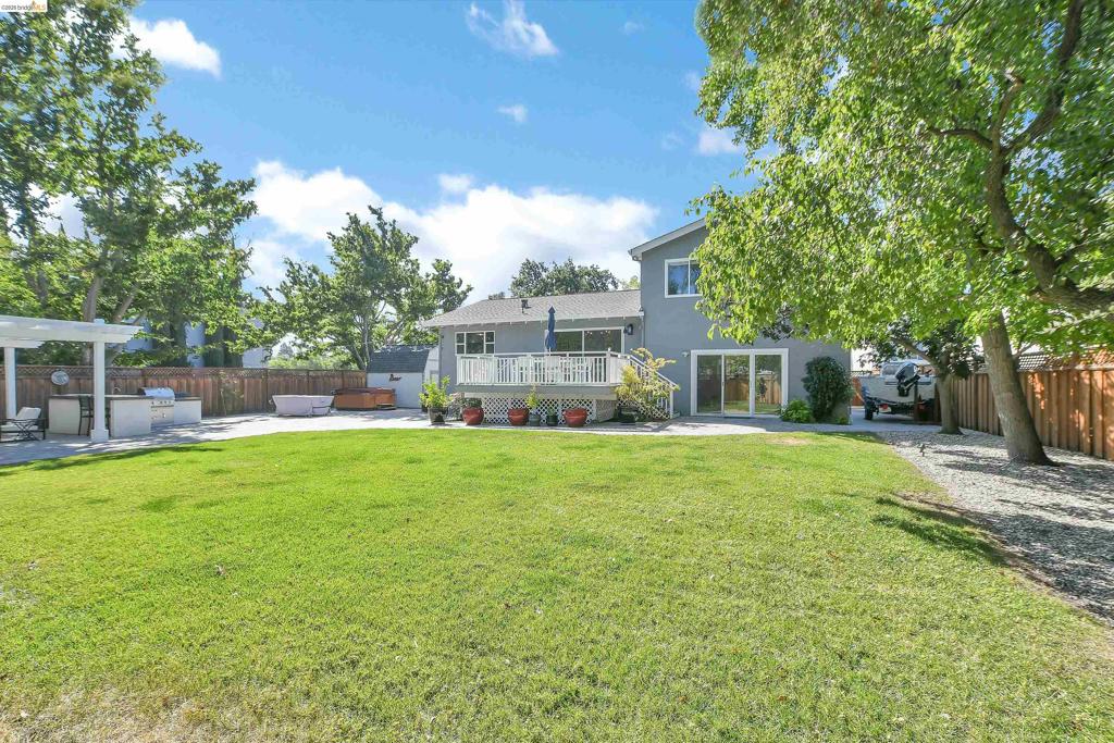 2622 Breton Pl Property Photo 29
